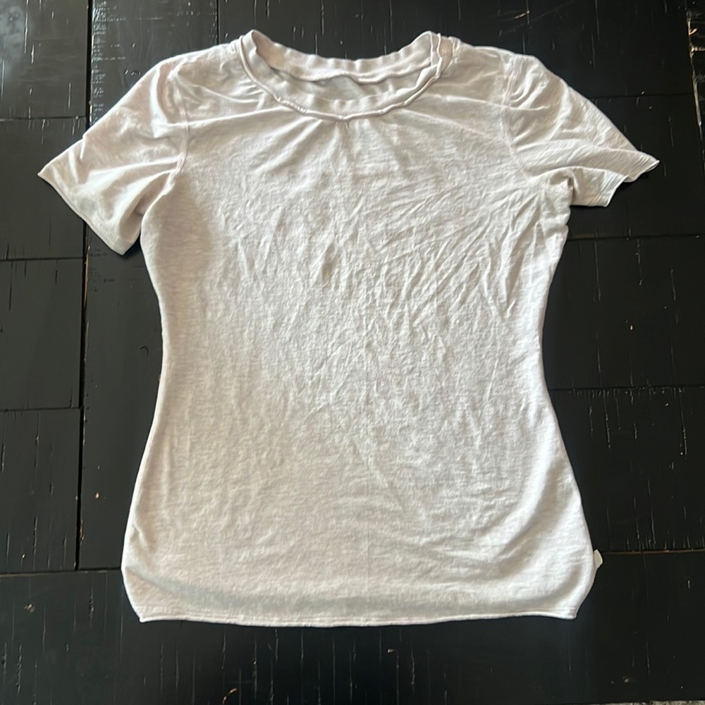 Lululemon t shirt